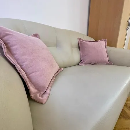 Ivan Apartman
