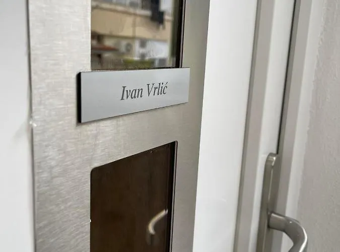 Ivan 아파트 *